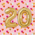 ballonnen voor je 20ste verjaardag met veel hartjes